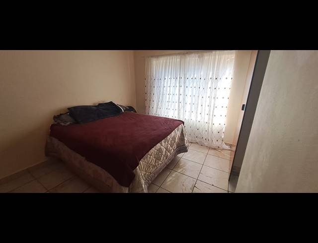 3 BEDROOM APARTMENT FOR SALE IN WATERVAL EAST
